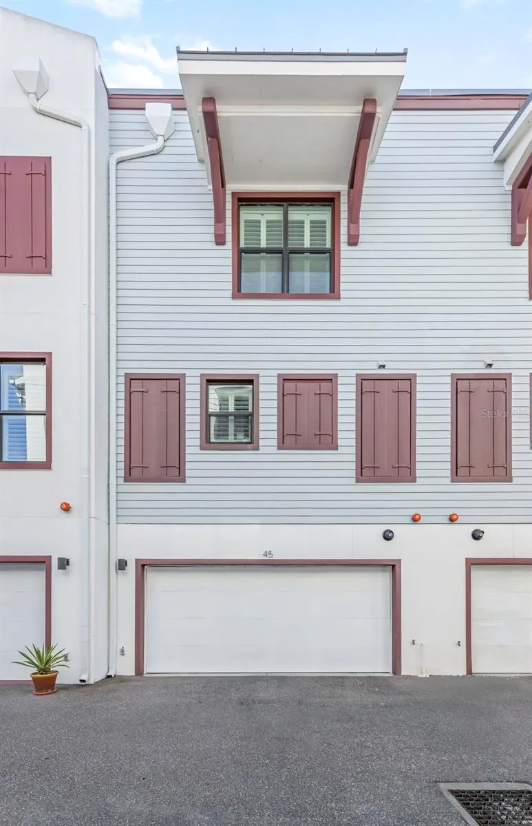 946 HIGHLAND AVENUE #45 Dunedin, FL 34698