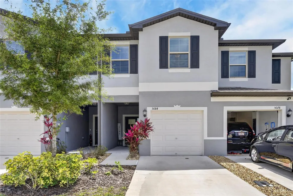 5084 FORUM BLVD Holiday, FL 34690