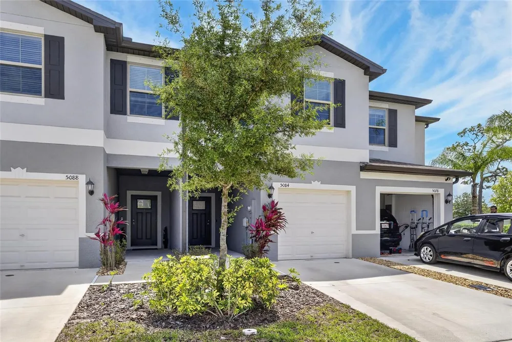 5084 FORUM BLVD Holiday, FL 34690