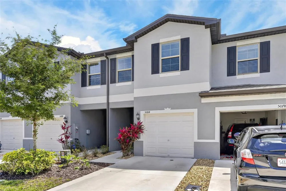 5084 FORUM BLVD Holiday, FL 34690