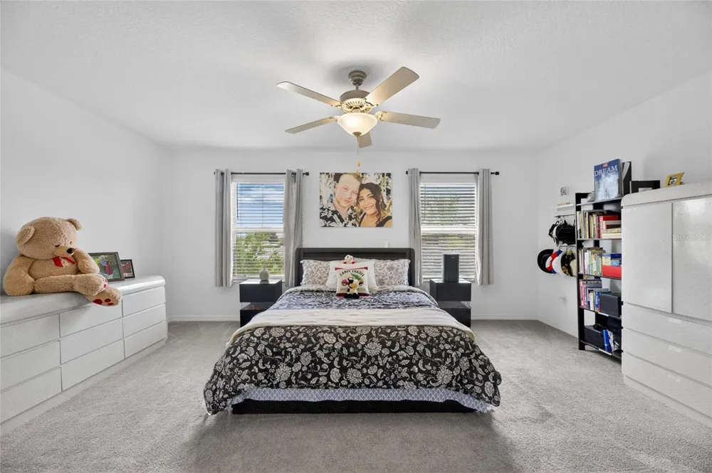 5084 FORUM BLVD Holiday, FL 34690