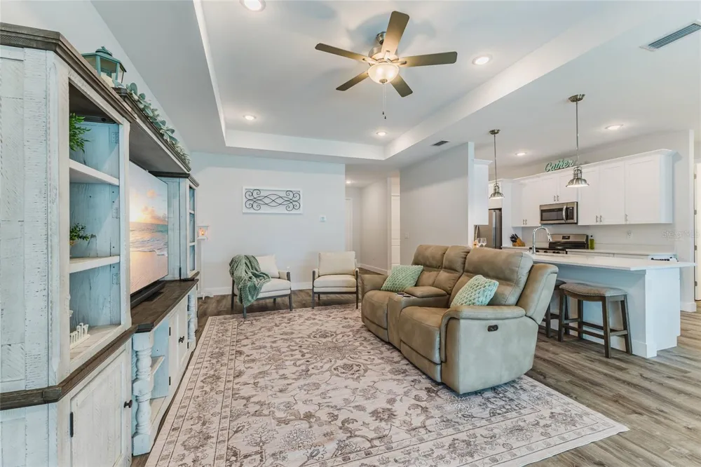 908 HIBISCUS AVENUE Lehigh Acres, FL 33972