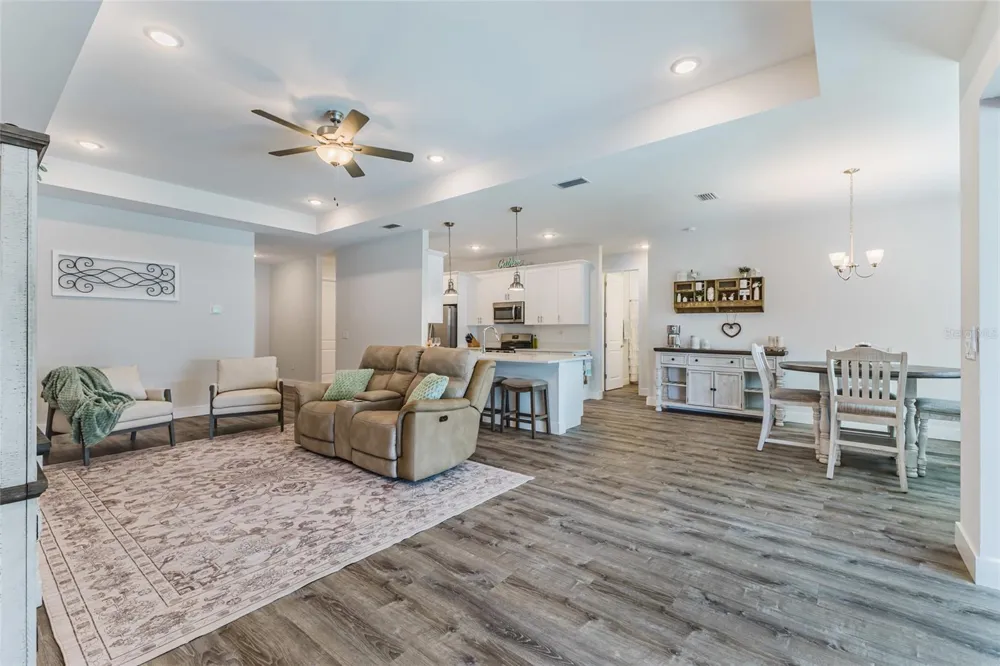 908 HIBISCUS AVENUE Lehigh Acres, FL 33972