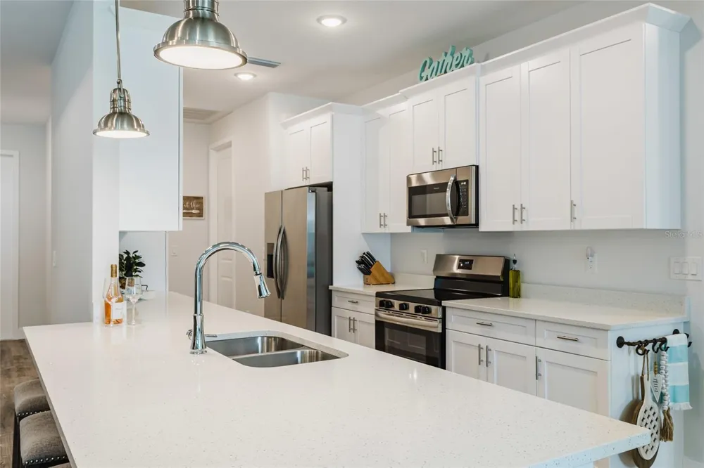 908 HIBISCUS AVENUE Lehigh Acres, FL 33972