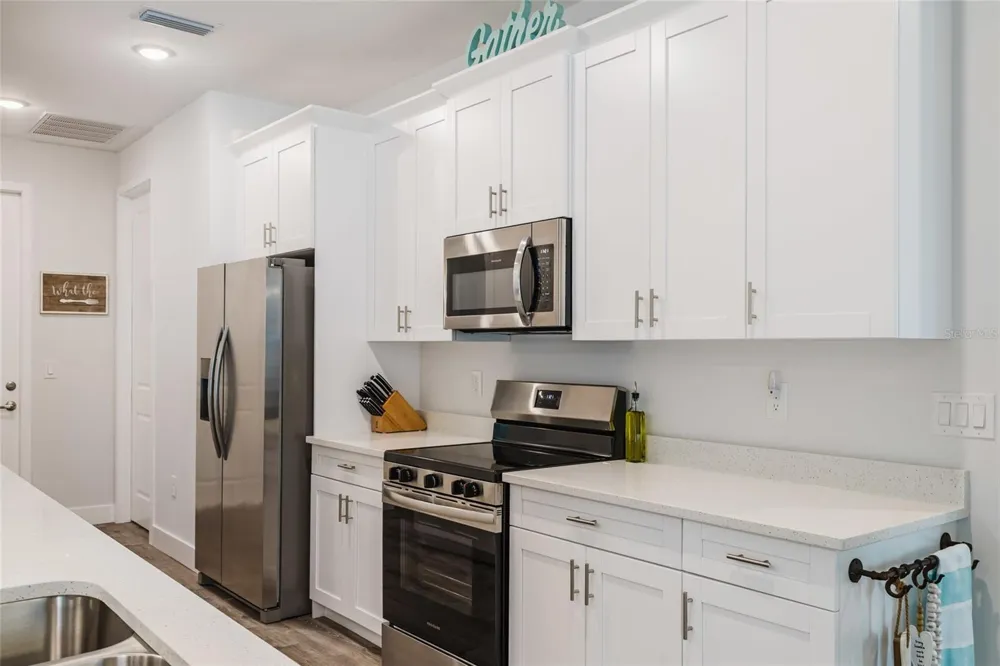 908 HIBISCUS AVENUE Lehigh Acres, FL 33972