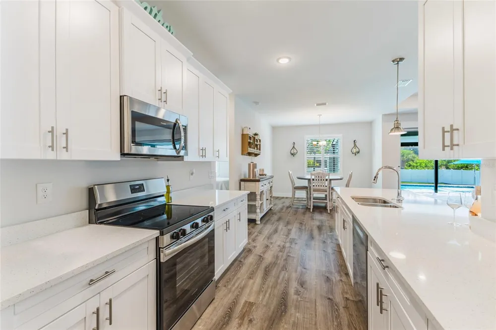 908 HIBISCUS AVENUE Lehigh Acres, FL 33972