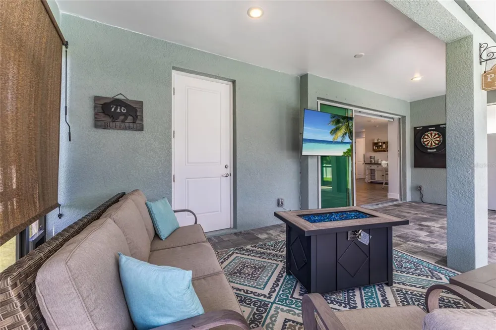 908 HIBISCUS AVENUE Lehigh Acres, FL 33972