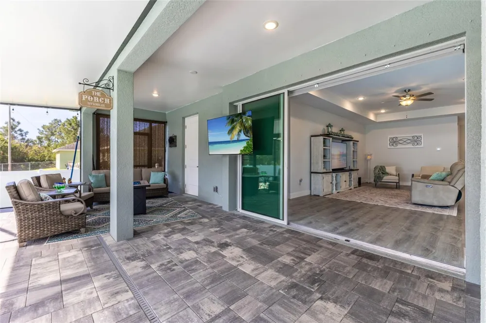 908 HIBISCUS AVENUE Lehigh Acres, FL 33972