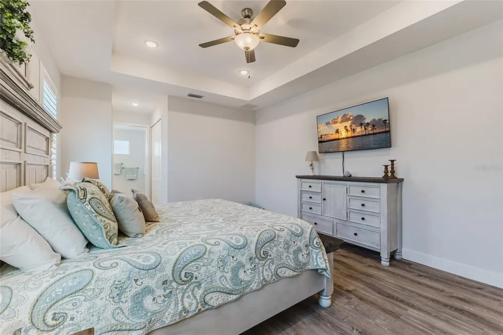 908 HIBISCUS AVENUE Lehigh Acres, FL 33972