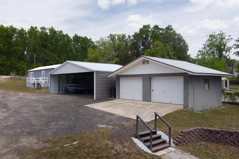 8491 LILLY LAKE ROAD Melrose, FL 32666