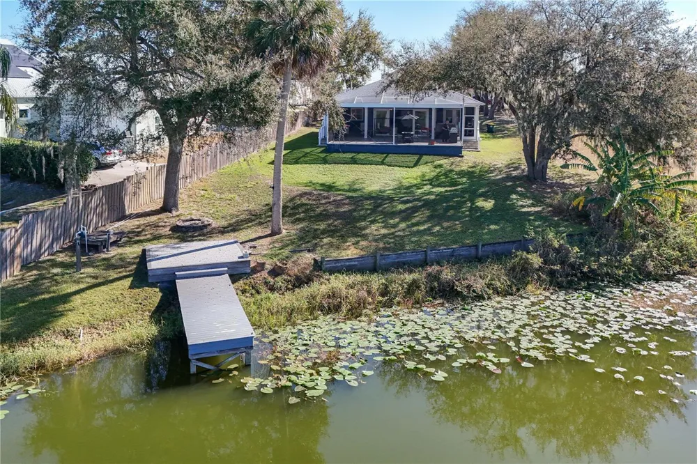 264 S CENTRAL AVENUE Umatilla, FL 32784
