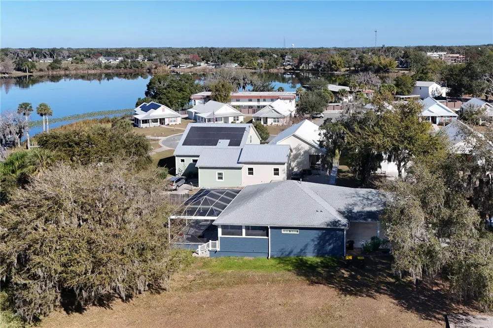 264 S CENTRAL AVENUE Umatilla, FL 32784