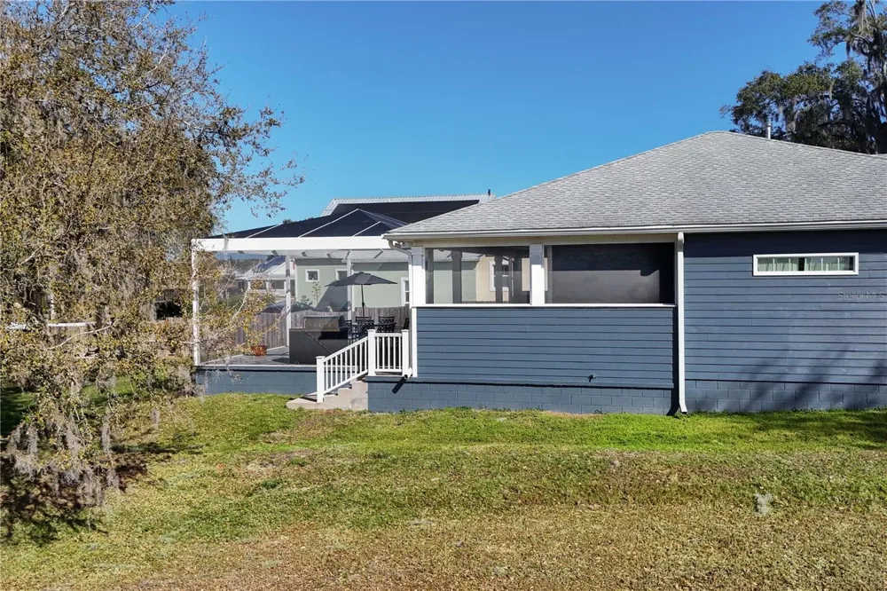 264 S CENTRAL AVENUE Umatilla, FL 32784
