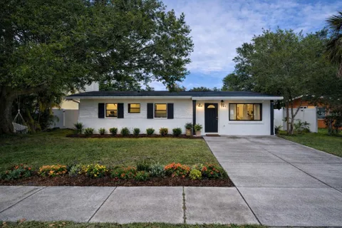 343 SHORE DRIVE E