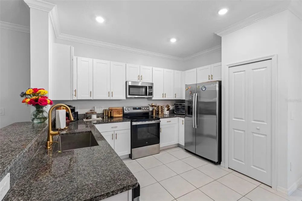 36488 WELL HILL WAY Zephyrhills, FL 33541