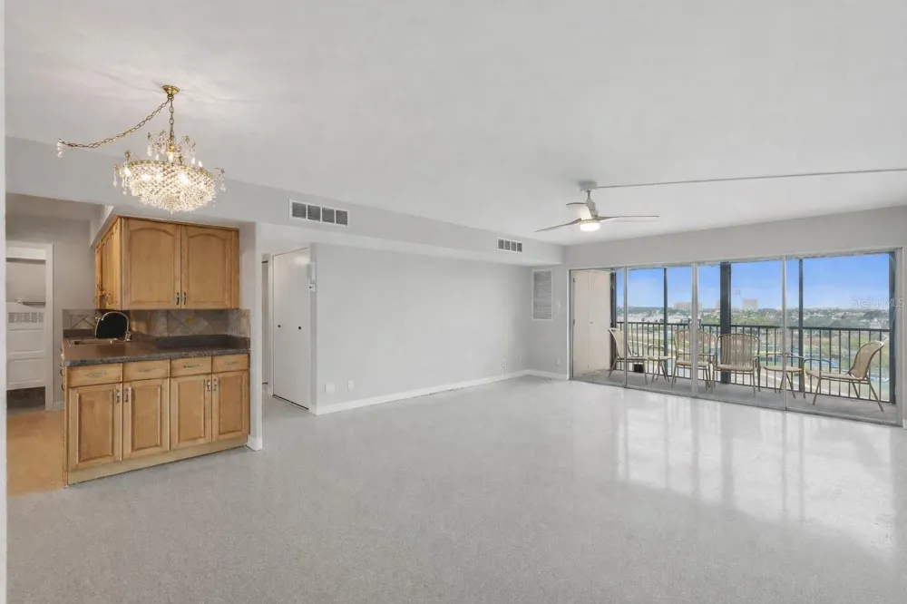 10355 PARADISE BOULEVARD #608 Treasure Island, FL 33706