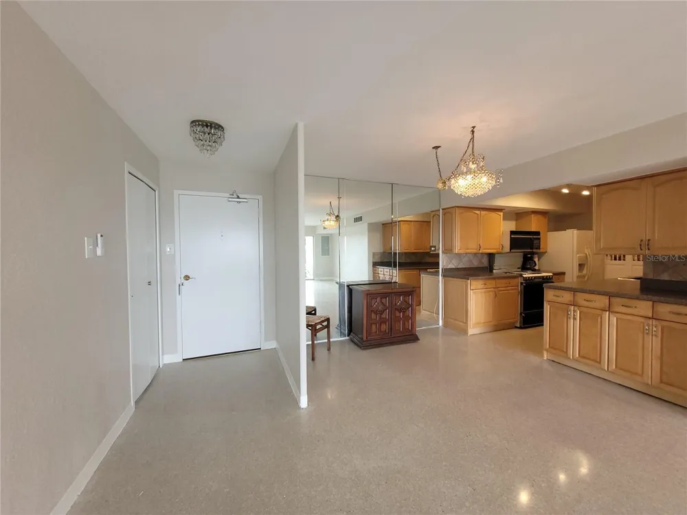 10355 PARADISE BOULEVARD #608 Treasure Island, FL 33706