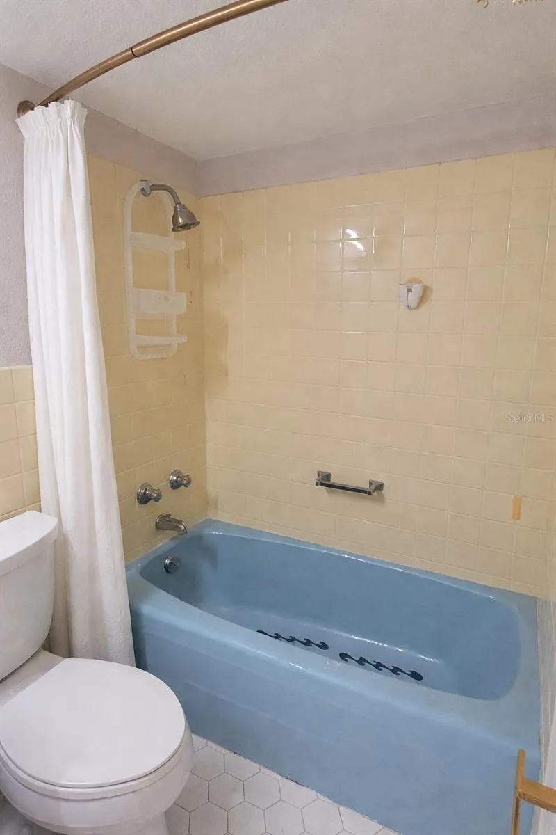 10355 PARADISE BOULEVARD #608 Treasure Island, FL 33706