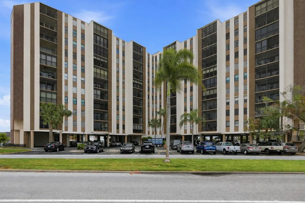 10355 PARADISE BOULEVARD #608 Treasure Island, FL 33706