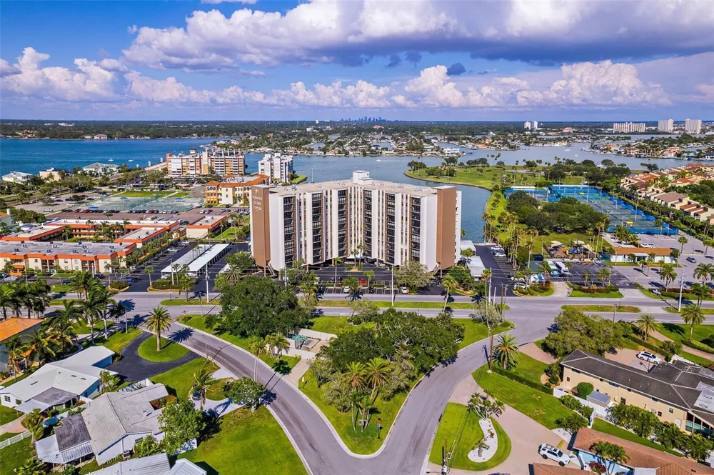 10355 PARADISE BOULEVARD #608 Treasure Island, FL 33706