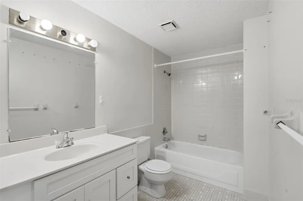 910 BIG TREE ROAD #202 South Daytona, FL 32119