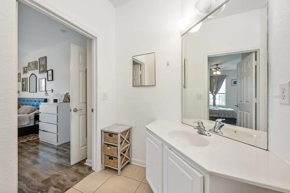 6335 CONTESSA DRIVE #301 Orlando, FL 32829