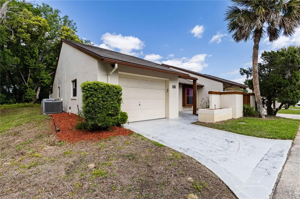 2681 WASHINGTON AVENUE #18 Eustis, FL 32726
