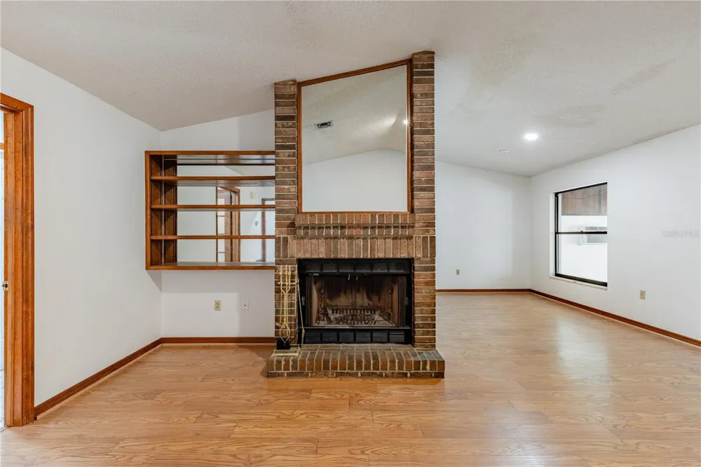 2681 WASHINGTON AVENUE #18 Eustis, FL 32726
