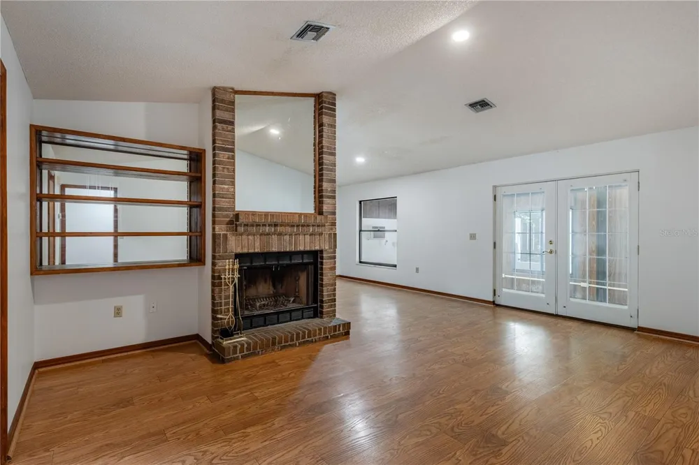 2681 WASHINGTON AVENUE #18 Eustis, FL 32726