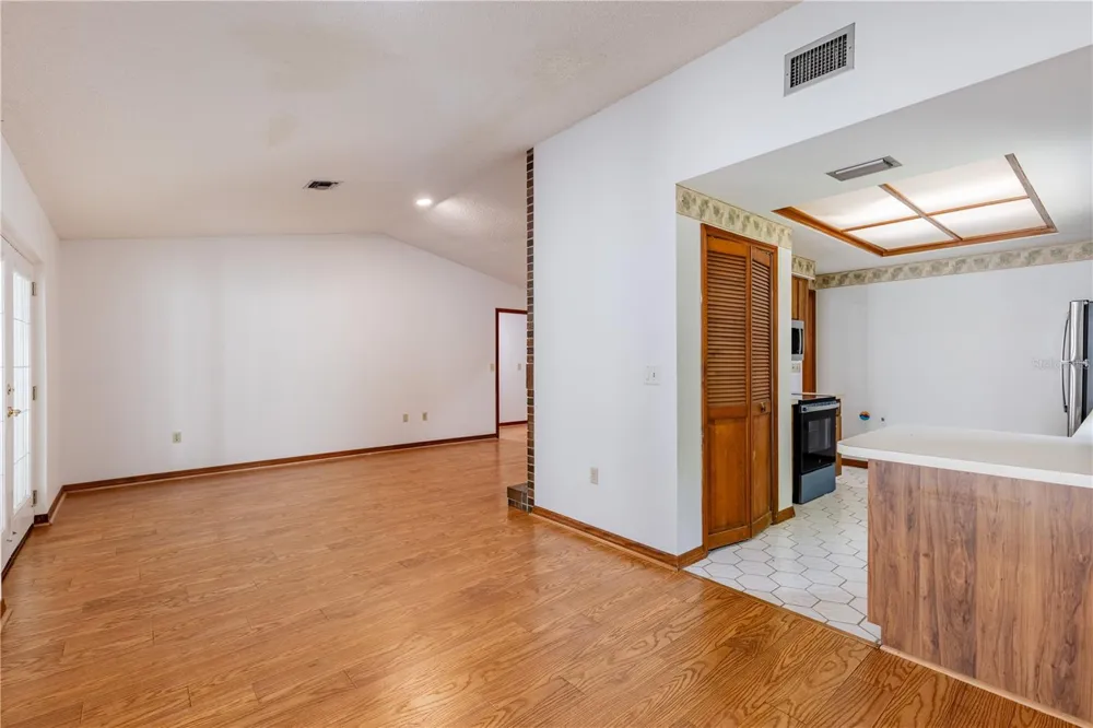 2681 WASHINGTON AVENUE #18 Eustis, FL 32726