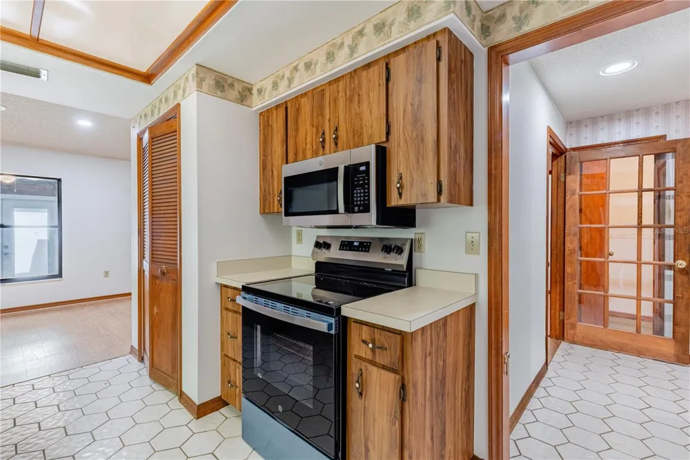 2681 WASHINGTON AVENUE #18 Eustis, FL 32726