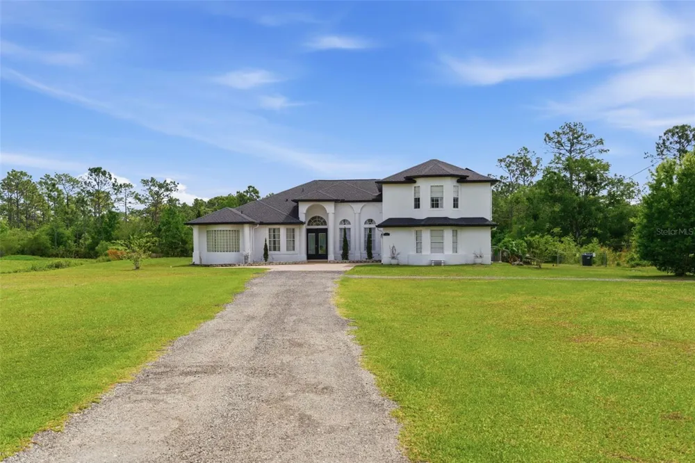 4529 CAESAR AVENUE Orlando, FL 32833