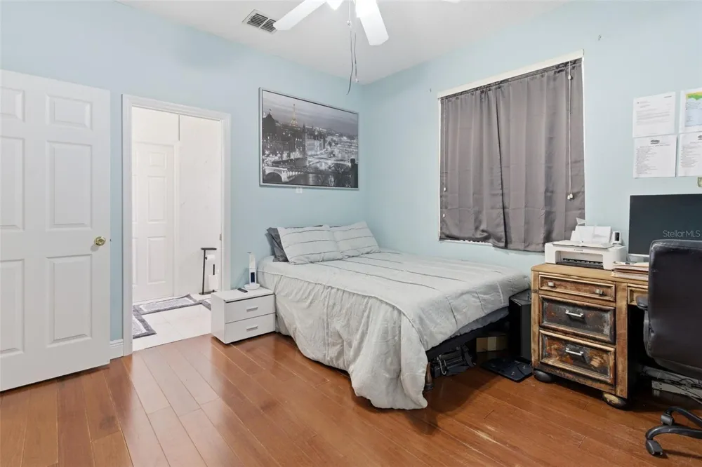 4529 CAESAR AVENUE Orlando, FL 32833