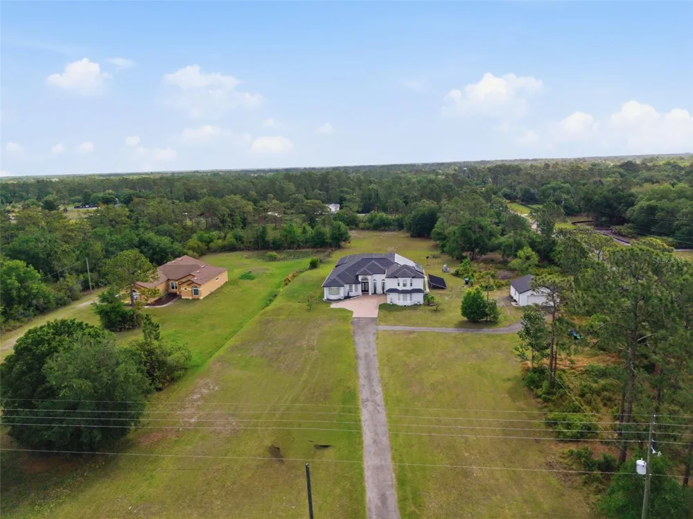 4529 CAESAR AVENUE Orlando, FL 32833