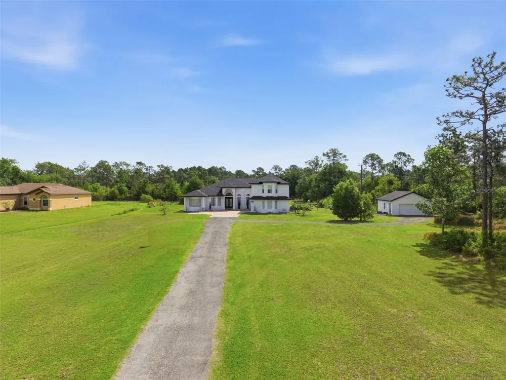 4529 CAESAR AVENUE Orlando, FL 32833