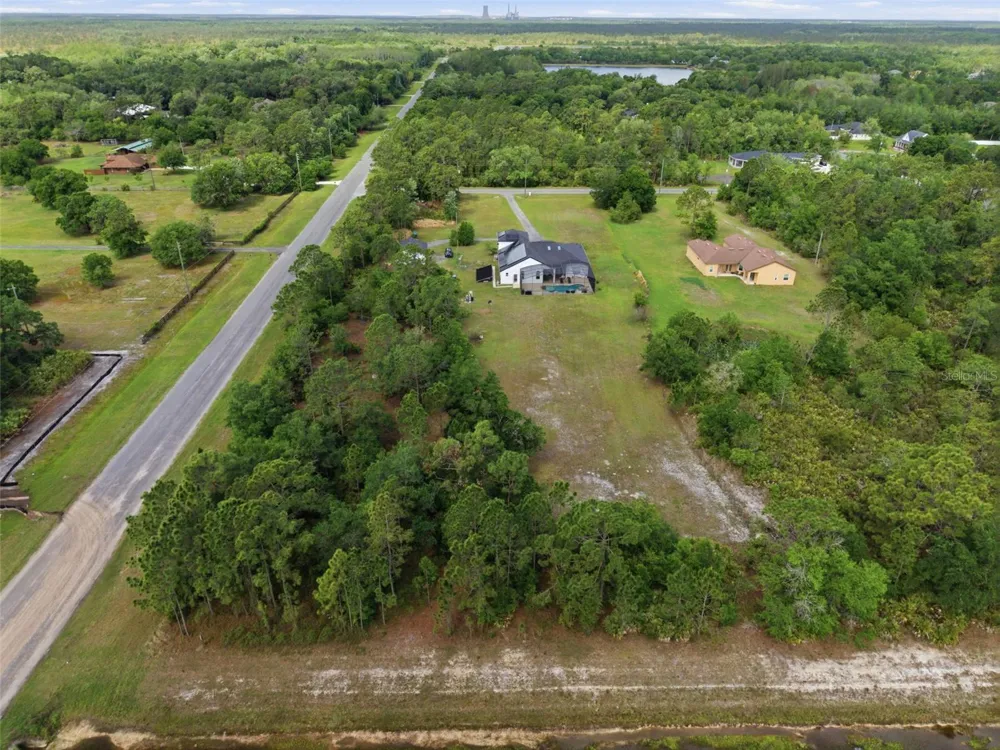 4529 CAESAR AVENUE Orlando, FL 32833