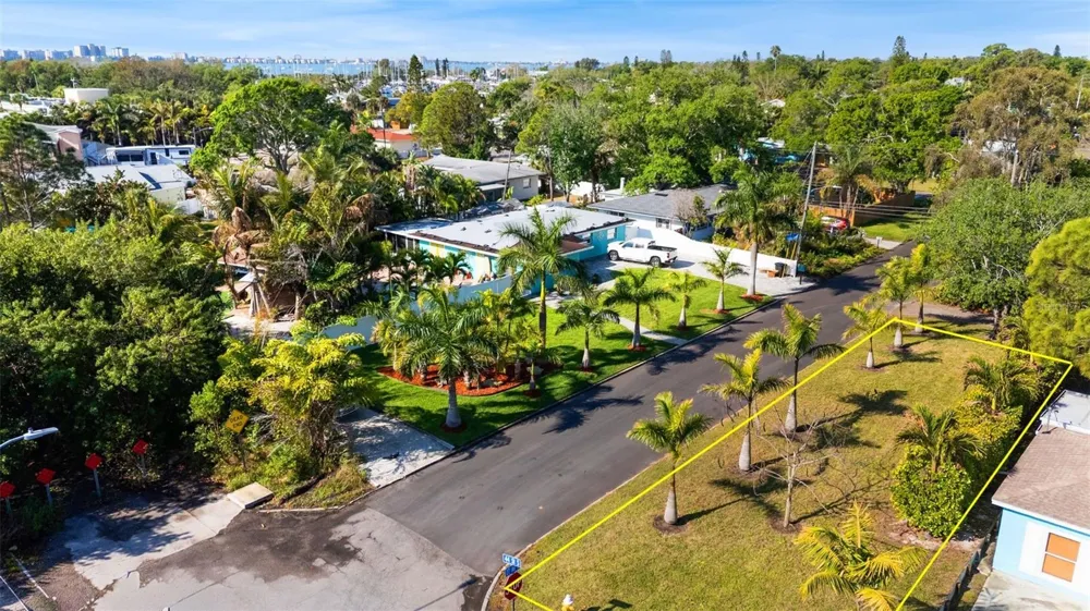 44TH STREET S Gulfport, FL 33711