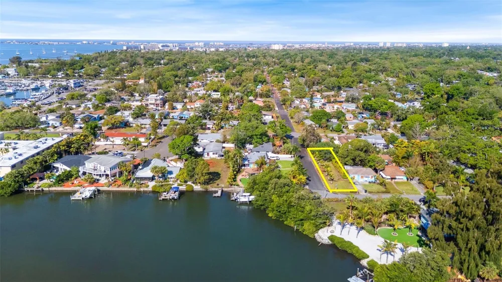 44TH STREET S Gulfport, FL 33711
