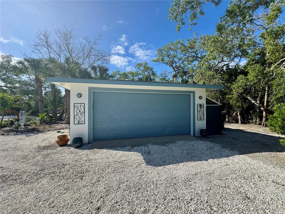 7372 MELALEUCA WAY Sarasota, FL 34242