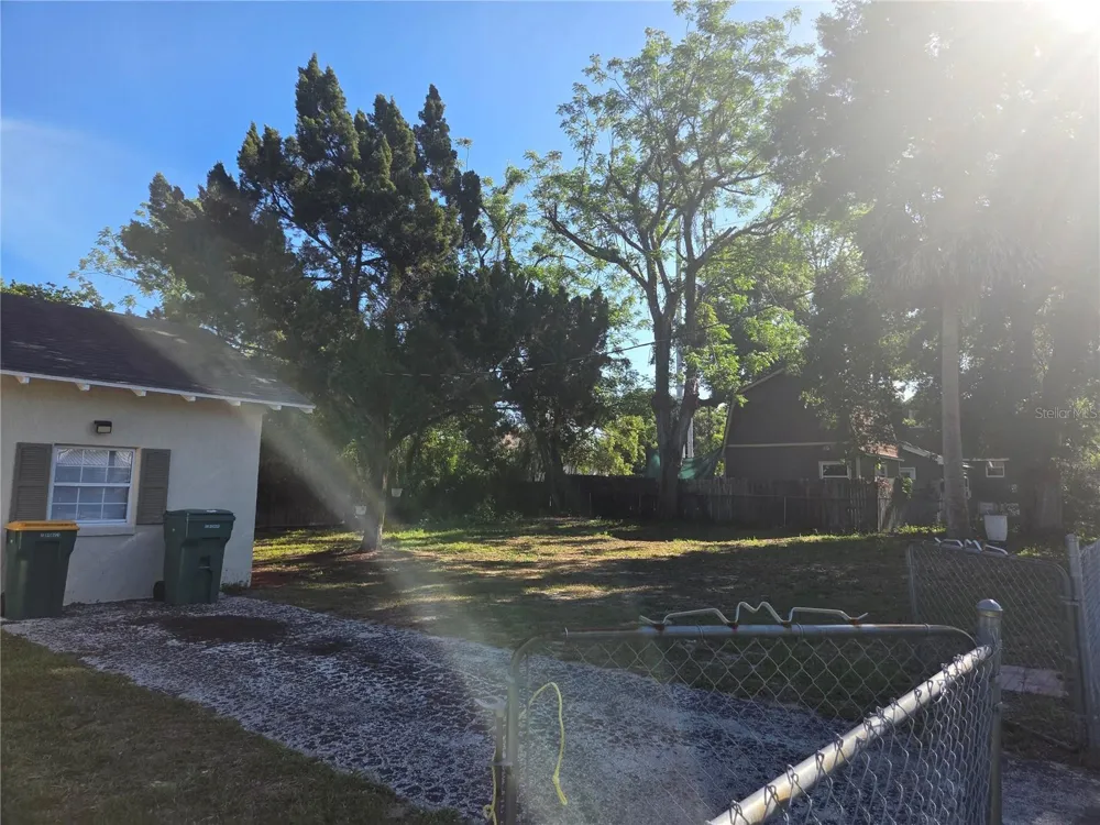 101 E ATWATER AVENUE Eustis, FL 32726