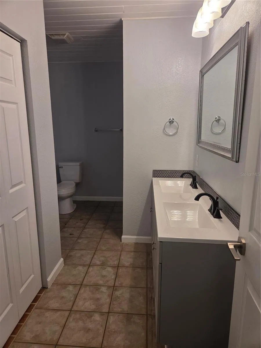 101 E ATWATER AVENUE Eustis, FL 32726