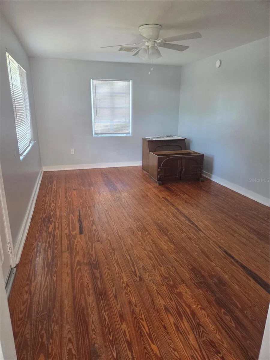 101 E ATWATER AVENUE Eustis, FL 32726