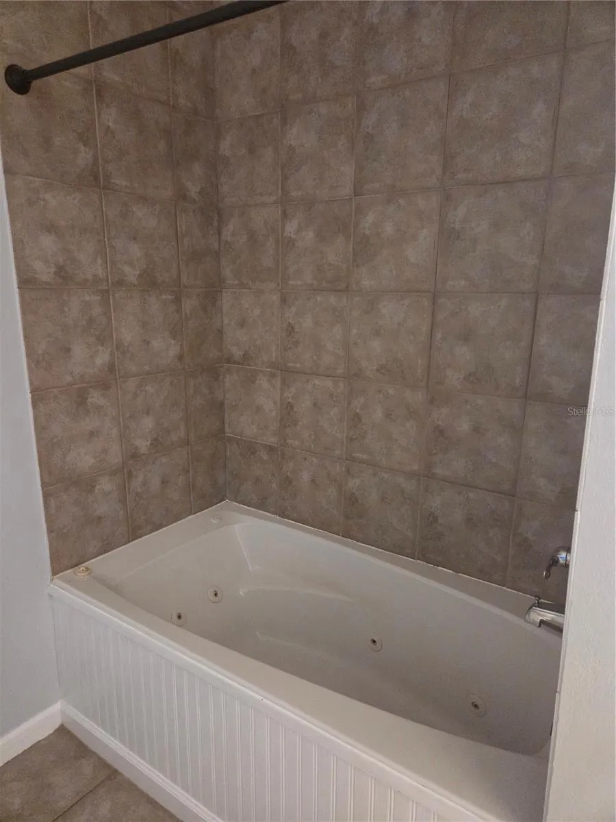 101 E ATWATER AVENUE Eustis, FL 32726