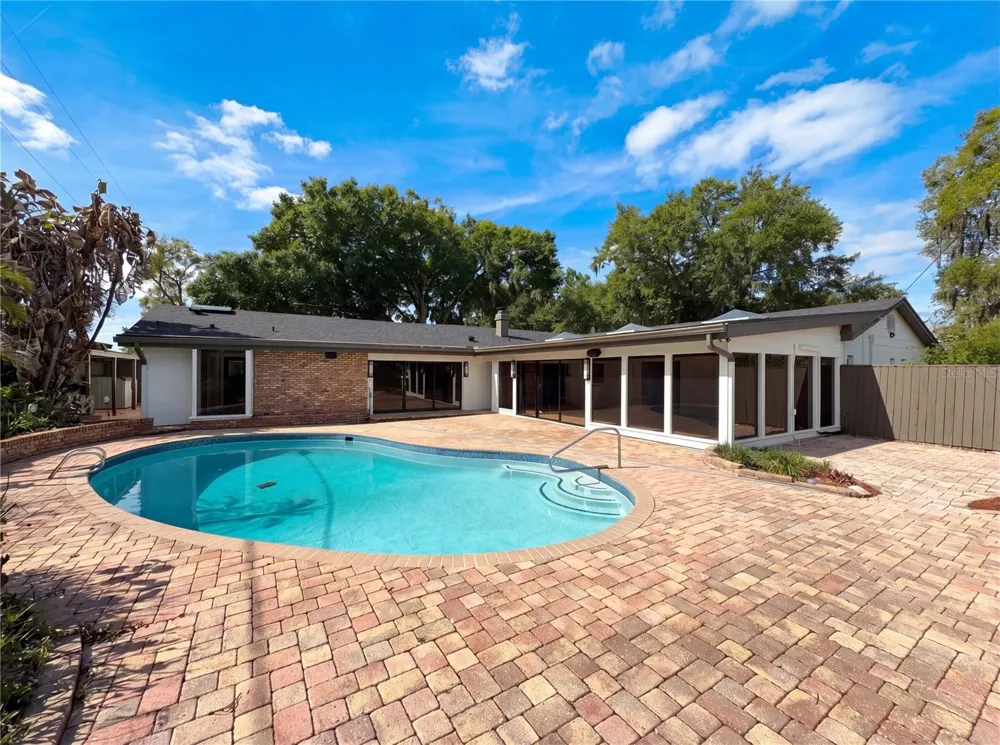 51 OAKLEIGH LANE Maitland, FL 32751