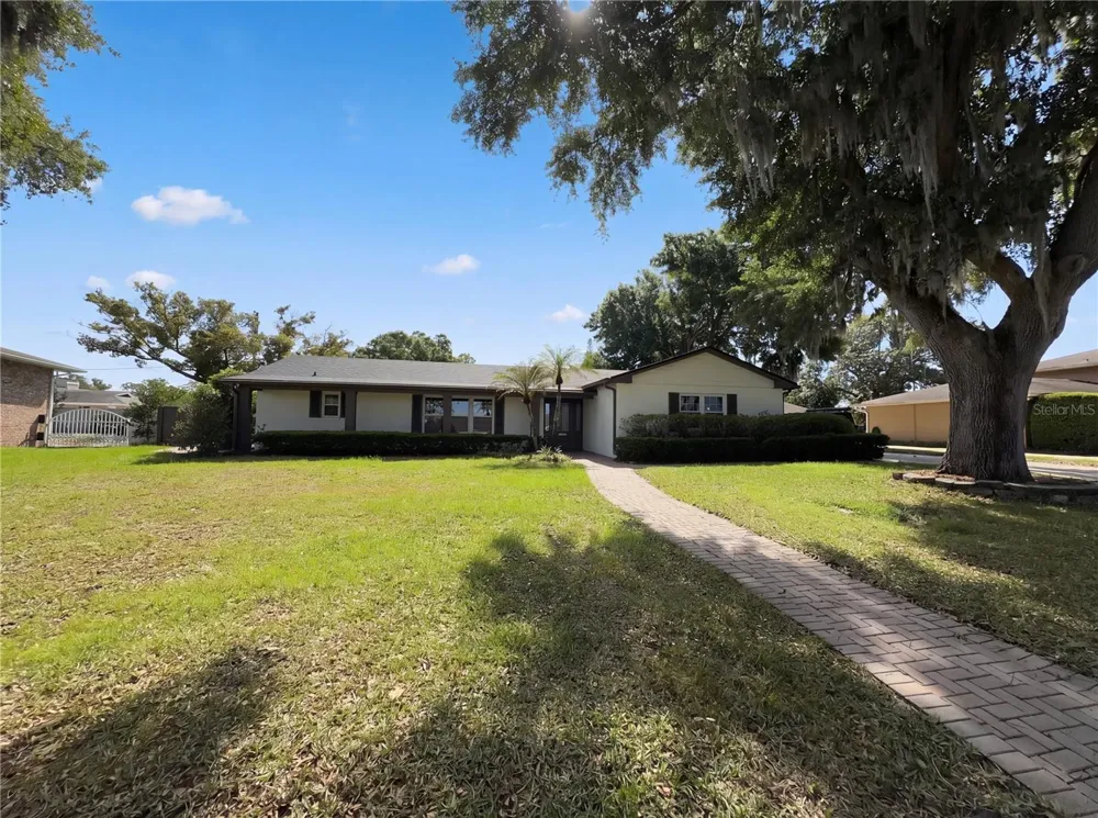 51 OAKLEIGH LANE Maitland, FL 32751
