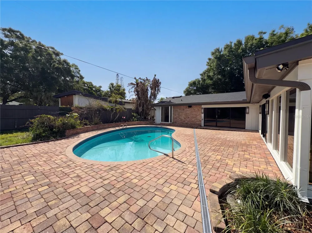 51 OAKLEIGH LANE Maitland, FL 32751