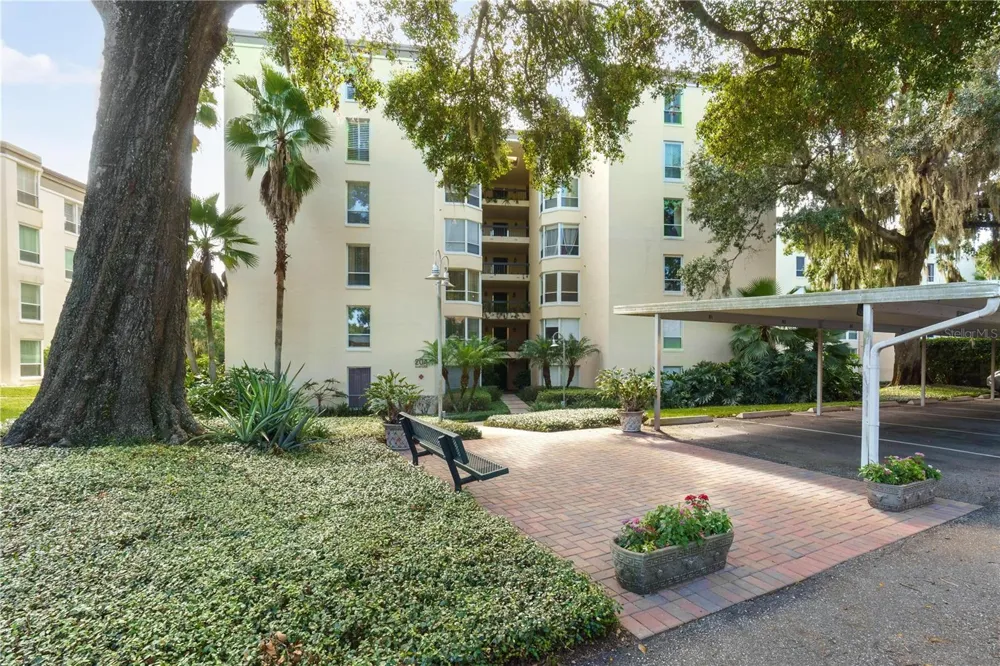 204 QUAYSIDE CIRCLE #201 Maitland, FL 32751