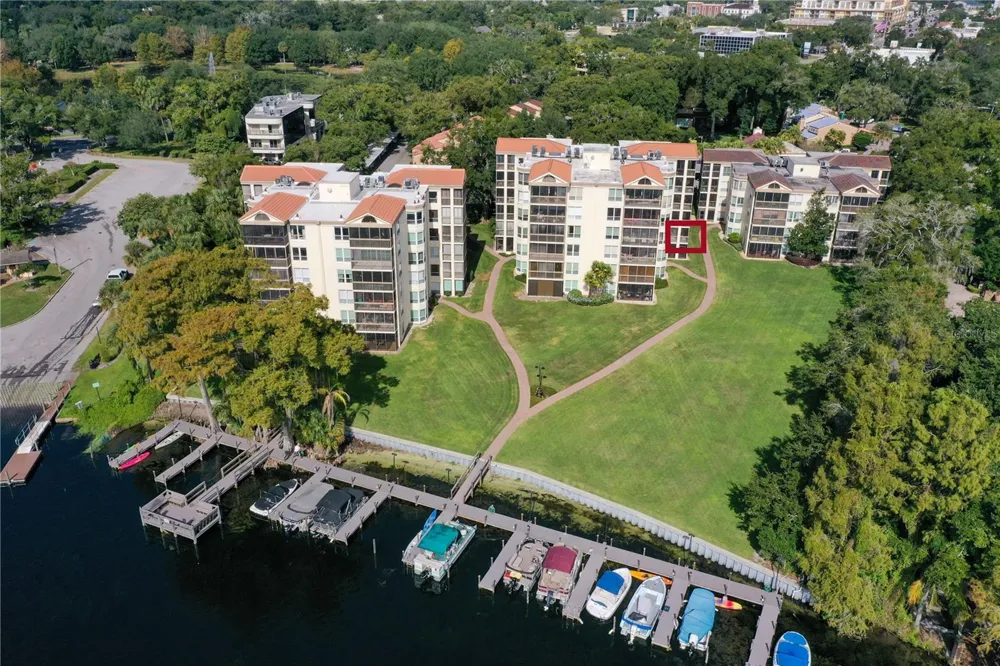 204 QUAYSIDE CIRCLE #201 Maitland, FL 32751