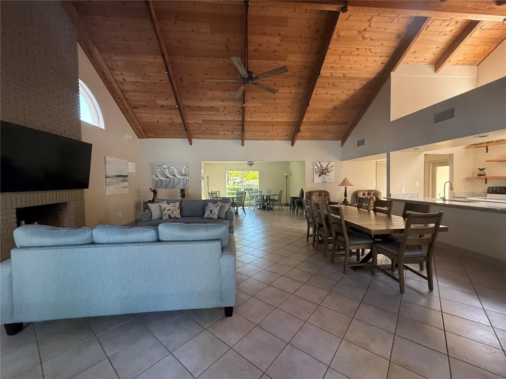 204 QUAYSIDE CIRCLE #201 Maitland, FL 32751