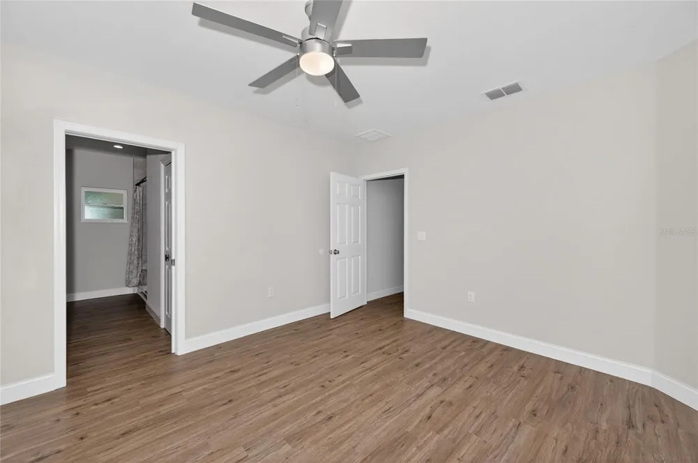 2581 POINCIANA DRIVE Indian Lake Estates, FL 33855